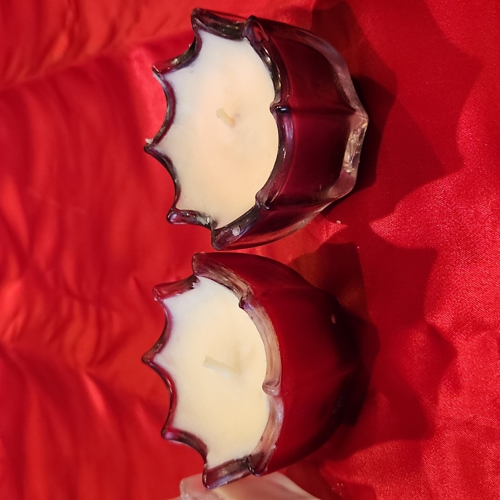 D.L. & CO. FLORAL SCALLOP CANDLE SET OF 4, 2OZ EACH - Picture 14 of 16